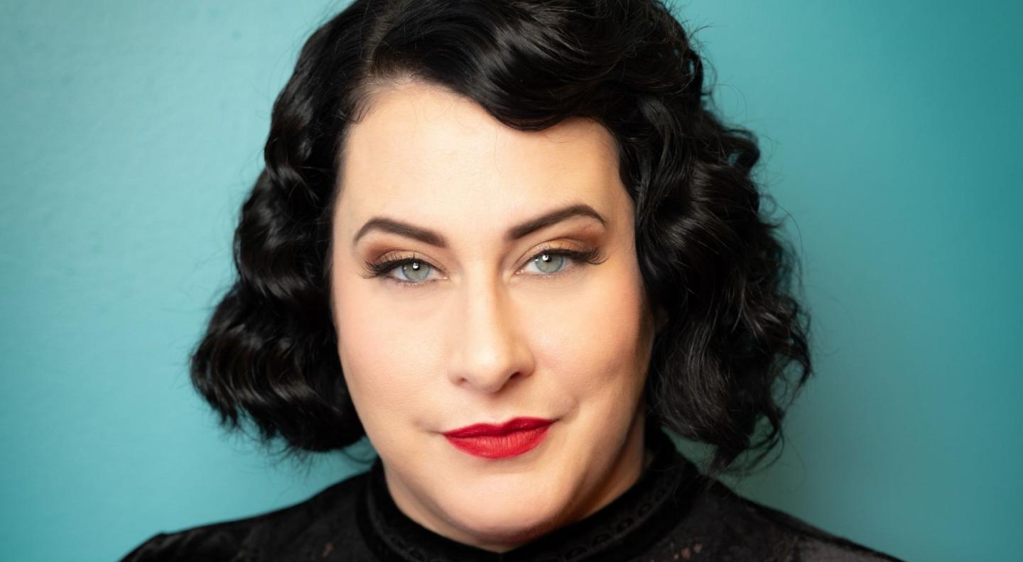 A headshot of Davina from Davina and The Vagabonds