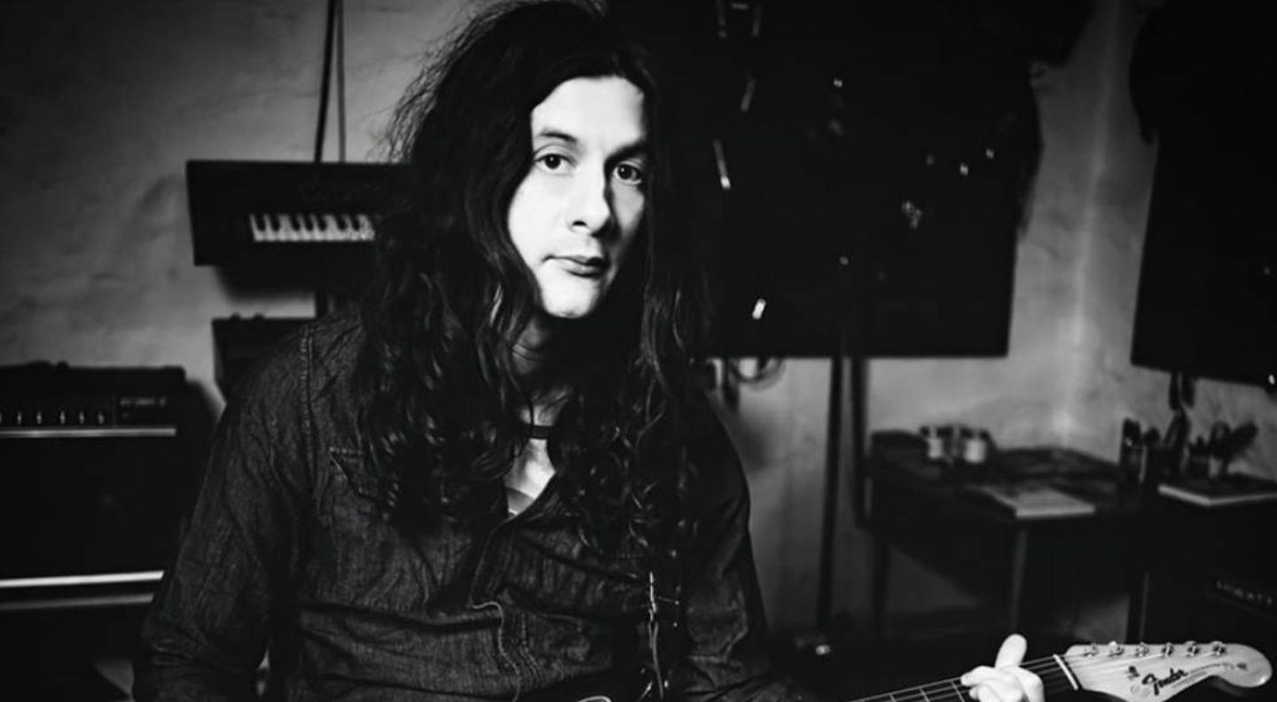 Kurt Vile in black and wite