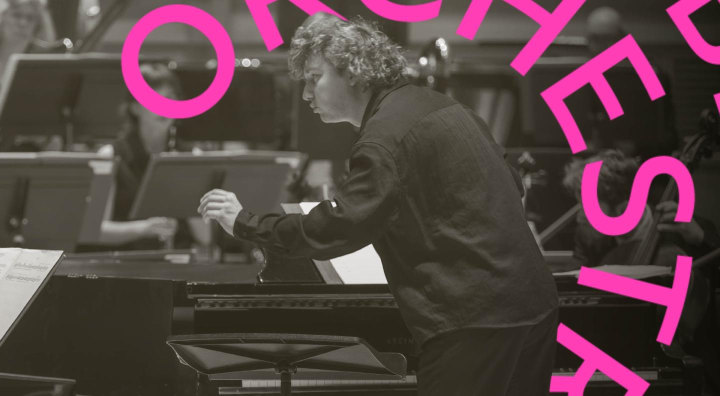 Maxim Emelyanychev conducting the SCOpiano