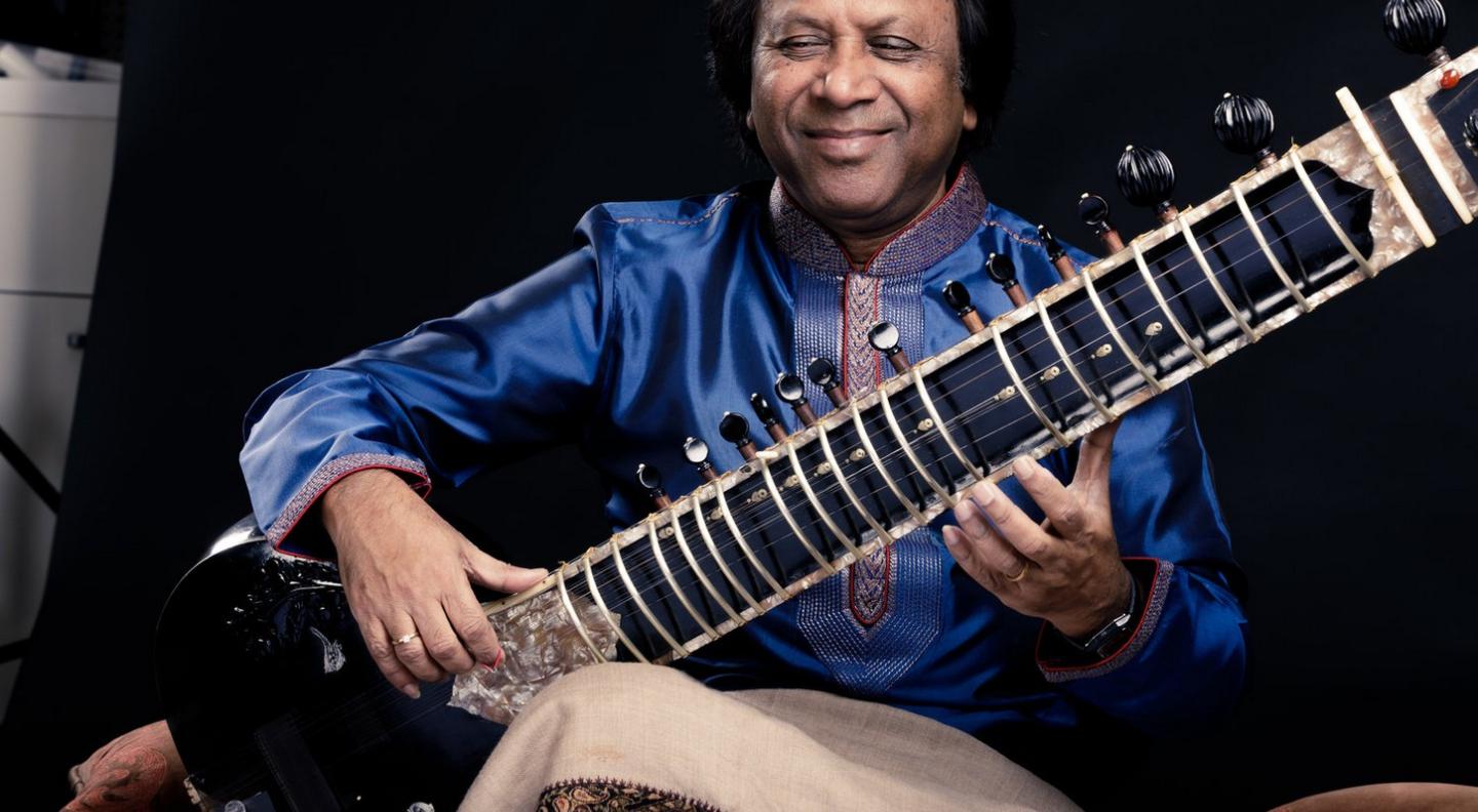 Ustad Shahid Parvez on the sitar